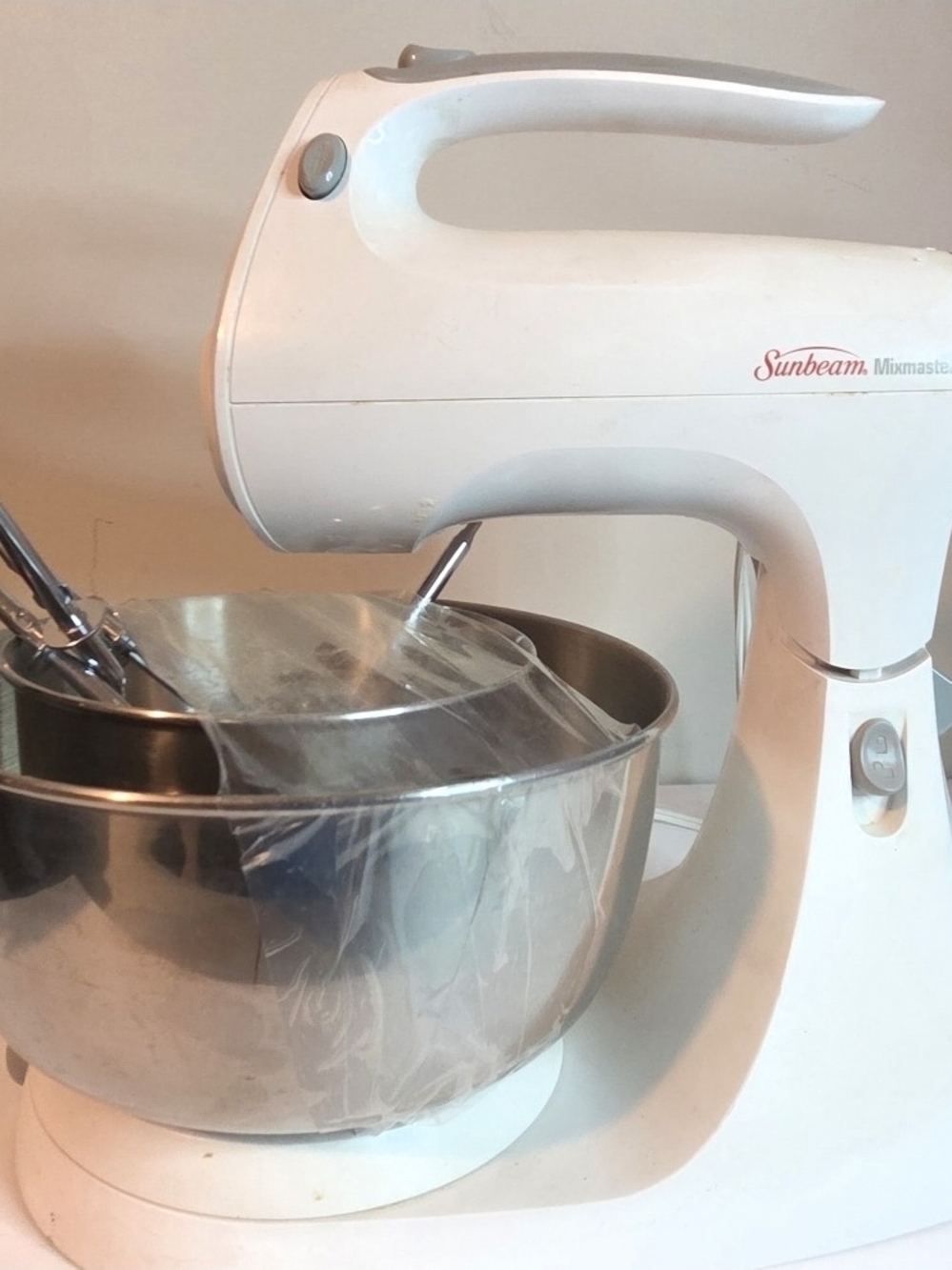 Sunbeam White Tilt-Head Stand Mixer with Stainless Steel Bowl